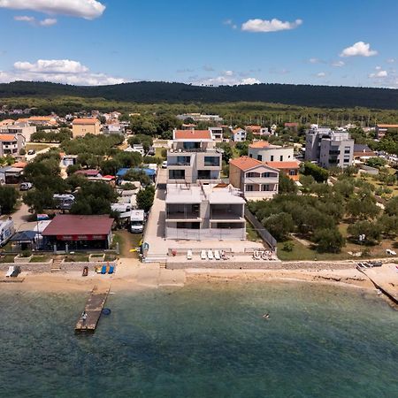 Dʻart Villa Бибине Екстериор снимка