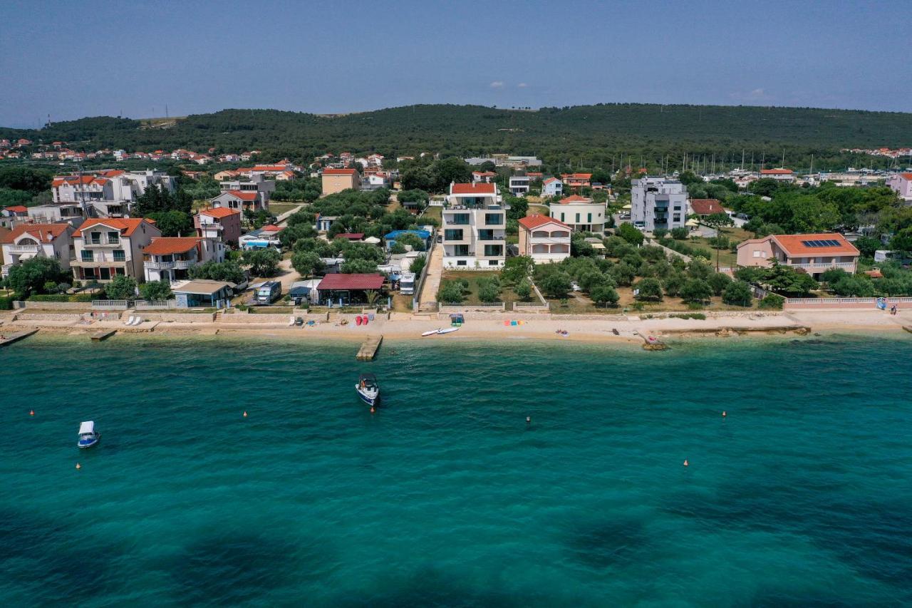 Dʻart Villa Бибине Екстериор снимка