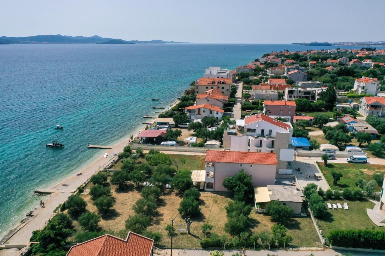 Dʻart Villa Бибине Екстериор снимка