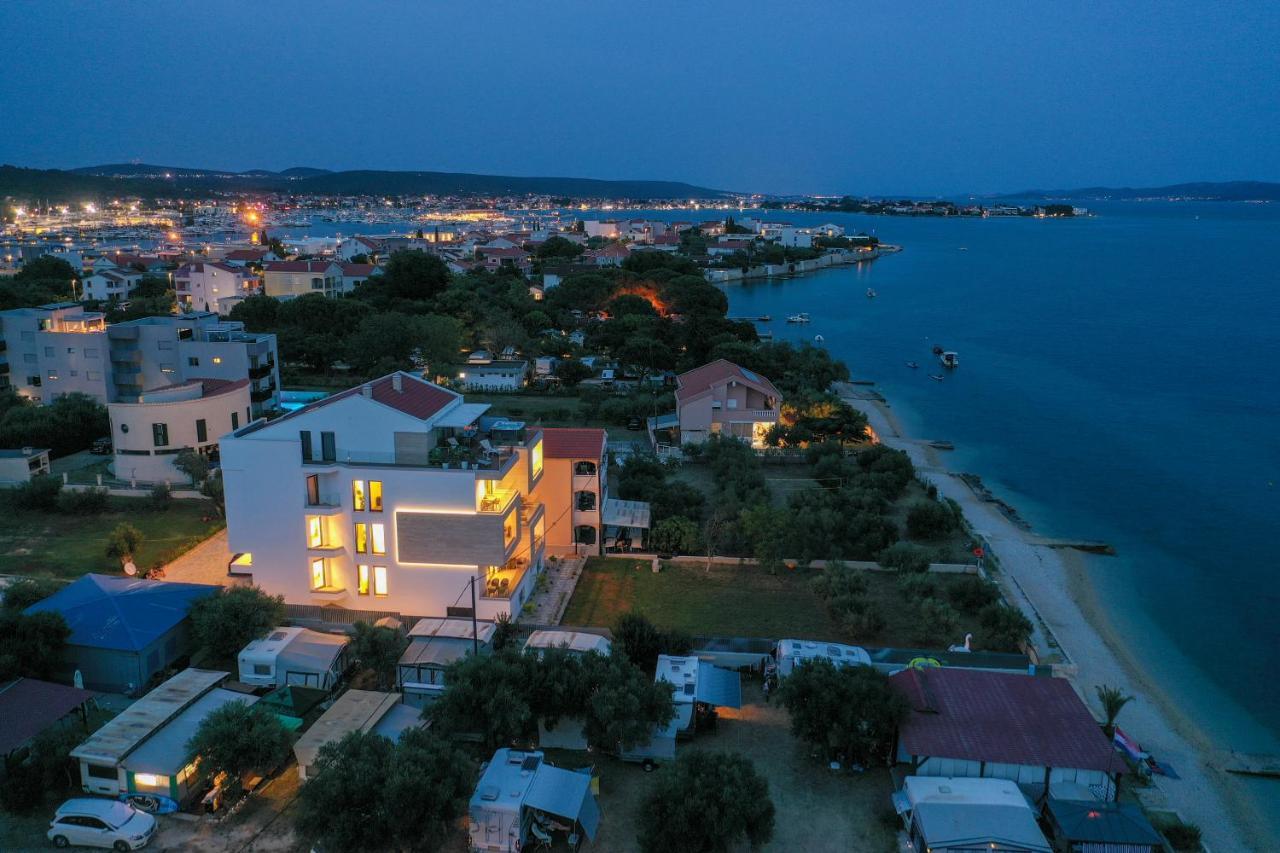 Dʻart Villa Бибине Екстериор снимка